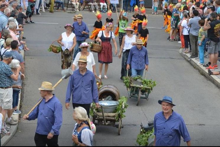 Veranstaltungen/Umzug_Stadtjubilaeum_07-07-2019/Umzug_Neuwinzer2.jpg